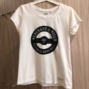 UNIQLO designer graphic tee Size L Great Condition